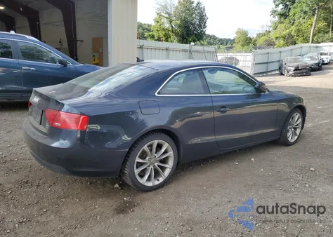 2013 Audi A5 Premium Plus z USA, uszkodzony, nr VIN WAULFAFR9DA067698